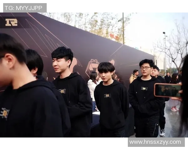 RNG战术引发热议电竞圈对英雄联盟战队策略的深度探讨与反思